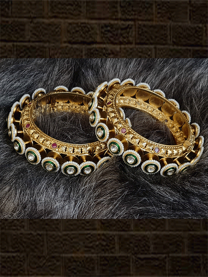 Kundan with enamel and pirohi openable pacheli with ruby stones on sides(Set of two) - Odara Jewellery