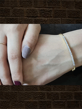 Load image into Gallery viewer, Single line AD openable bracelet (fits to size 2&#39;4 and 2&#39;6) - Odara Jewellery