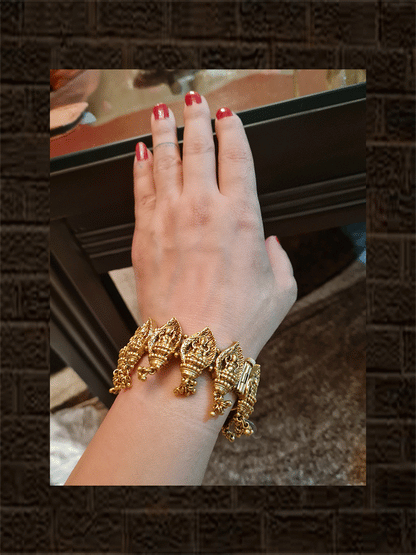 Laxmiji motif in leaf design openable kada's with hanging ghunghru's - Odara Jewellery