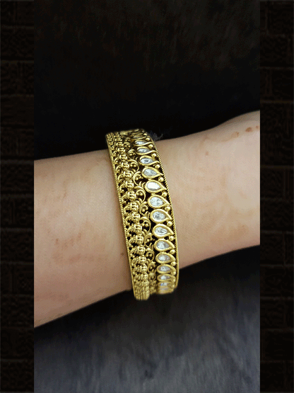 Set of two openable polki kadas with paisley design - Odara Jewellery