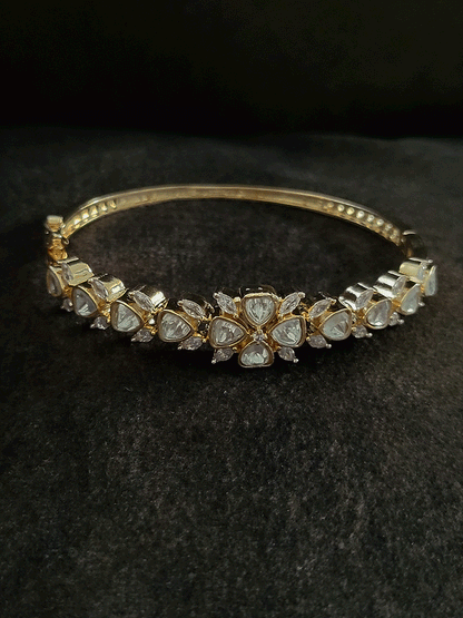 Rosegold finish flower design center single openable uncut polki kada(size-2'6)