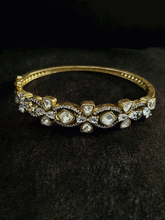 Load image into Gallery viewer, Uncut polki AD loop design single openable bracelets(size-2&#39;6)