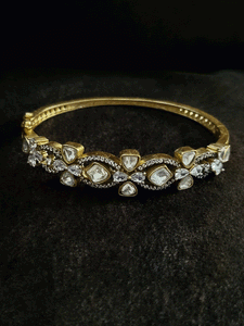 Uncut polki AD loop design single openable bracelets(size-2'6)