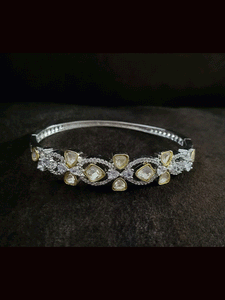 Uncut polki AD loop design single openable bracelets(size-2'6)