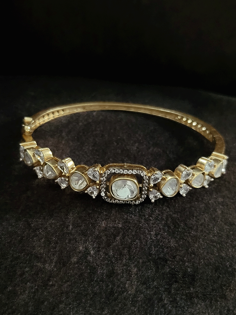 Rectangular center uncut polki and AD single openable kada(size-2'6)