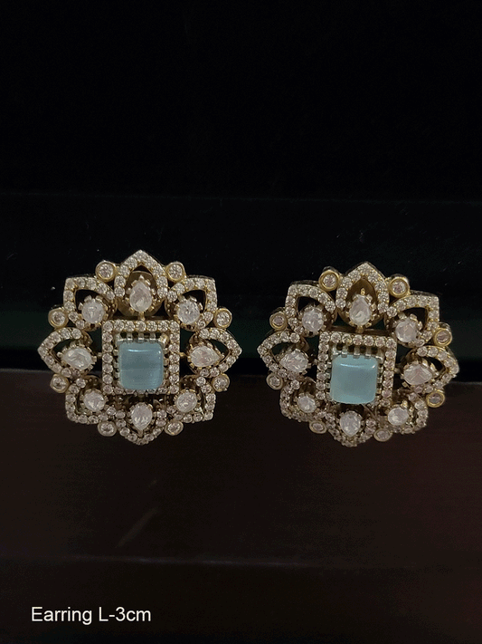 Flower design bold kundan and zircon stud with square stone in center