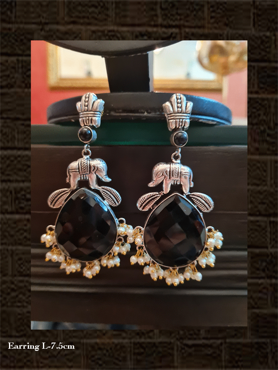 German silver black tear drop shaped stone elephant design earring - Odara Jewellery