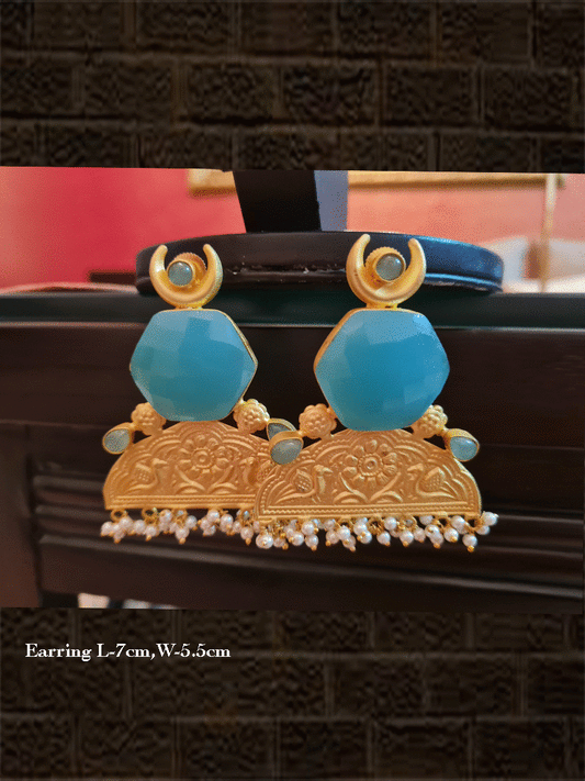Aqua stone matt gold finish self design broad earring - Odara Jewellery