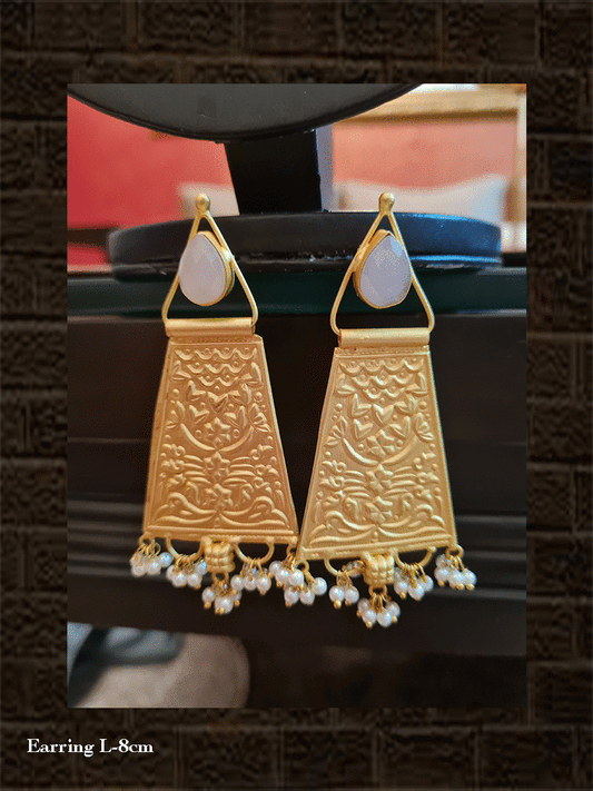 Matt gold self design long earring with pink stone at the top and hanging pearls - Odara Jewellery