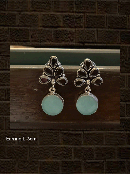 Round stone drop leaf top design earrings - Odara Jewellery