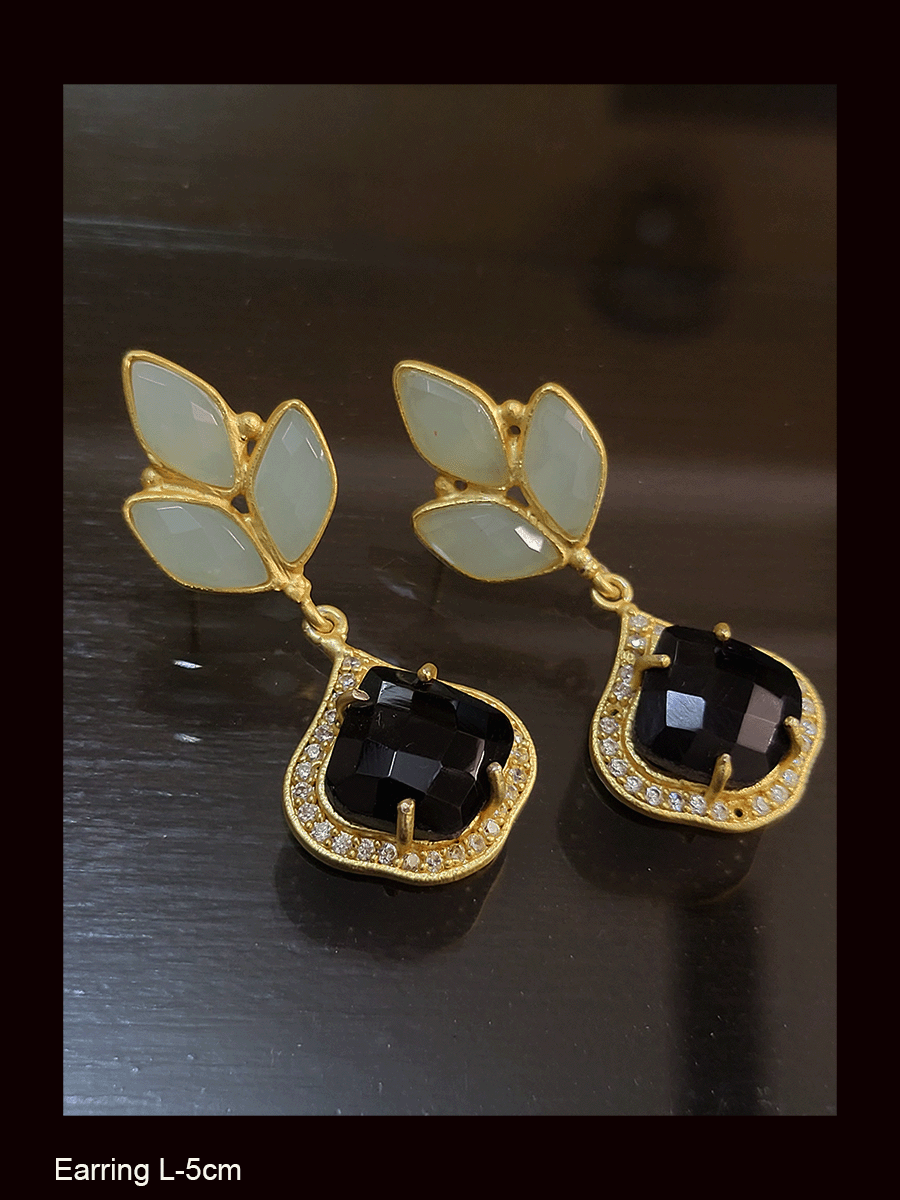 Natural stones three leaf top earring with zircon outline natural stone drop