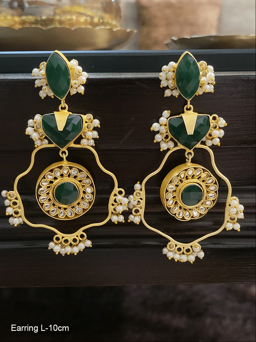 Pearly cluster natural stones kundan piece center earrings