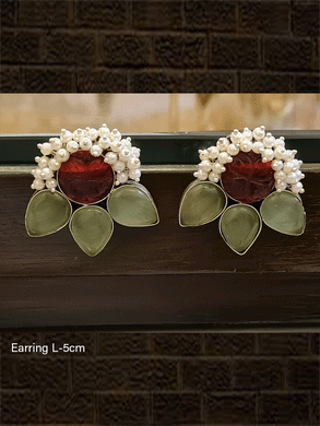 Pearly lace on one edge of stone studded three leaf german silver earrings - Odara Jewellery