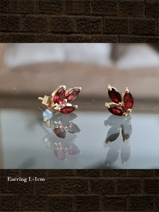 Sterling silver three leaf garnet earrings with gold polish - Odara Jewellery