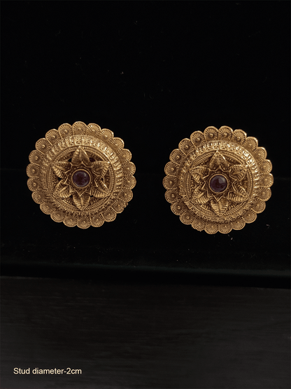 Flower design center of stone studded small studs - Odara Jewellery