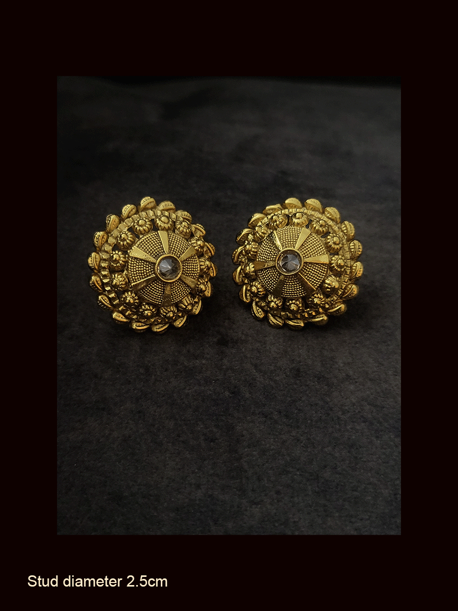 Round studs with stone in centre and flower design lace on edge