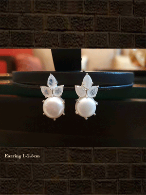 Sterling silver pearl cabushion and rainbow moonstone earrings(wt-9.865gm) - Odara Jewellery