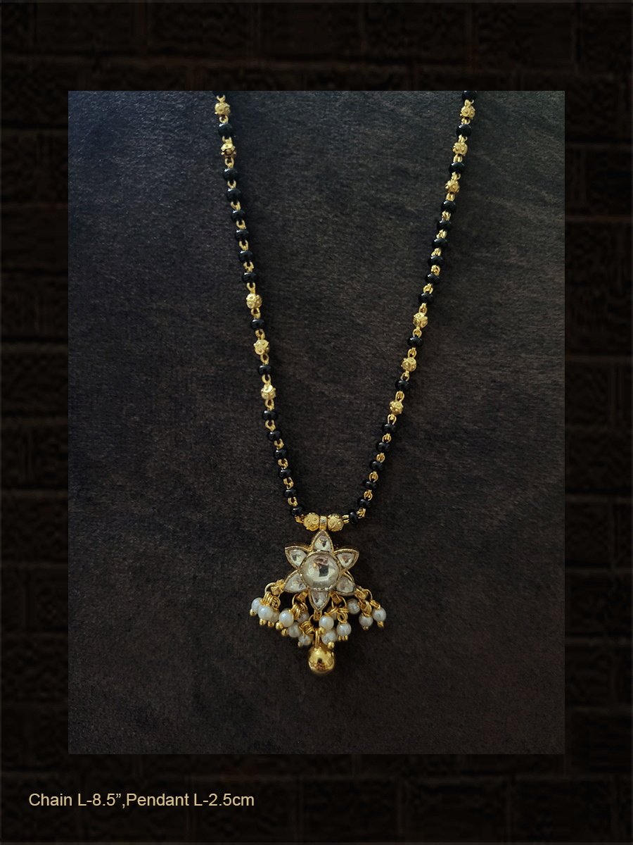 Pacchi kundan flower design mangalsutra - Odara Jewellery