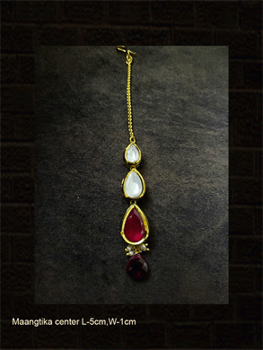 Two leaf kundan with leaf ruby bottom and ruby drop maangtika