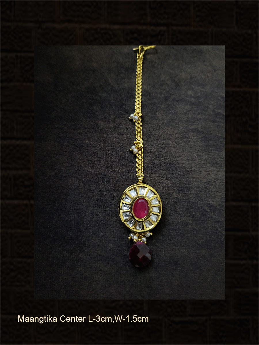 Oval kundan with ruby drop chain with pearly hangings maangtika
