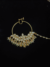 Load image into Gallery viewer, Paachi kundan nath with center flower design