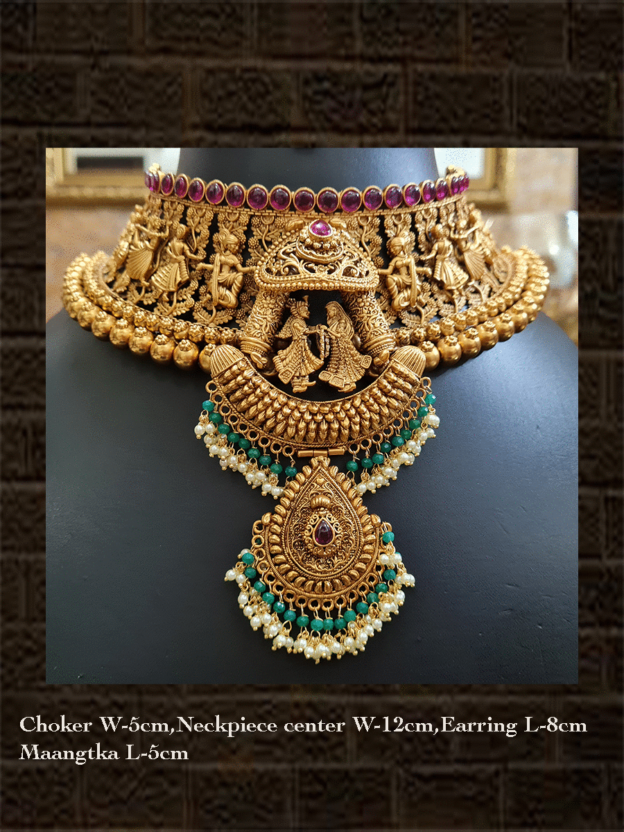Varmala design broad choker set with long leaf design pendant in the middle with green bead and pearl bead detailing - Odara Jewellery
