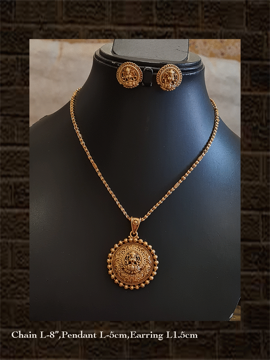 Circular laxmiji pendant in single gold chain with studs - Odara Jewellery