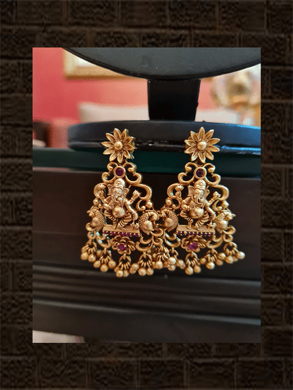 Elephants and peacocks on both sides of ganpati ji choker set with ruby stones - Odara Jewellery