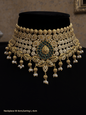 Polki studded paisley design broad choker set with green stones leaf in the center - Odara Jewellery