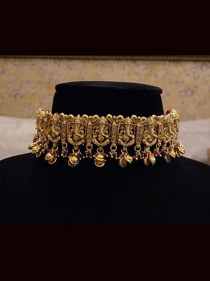 Ganpatiji motif's choker set with red velvet base with ghunghru hangings