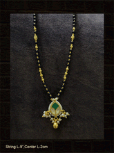 Load image into Gallery viewer, Leaf design pirohi work pacchi kundan mangalsutra - Odara Jewellery