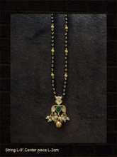 Load image into Gallery viewer, Pacchi kundan inverted flower mangalsutra - Odara Jewellery