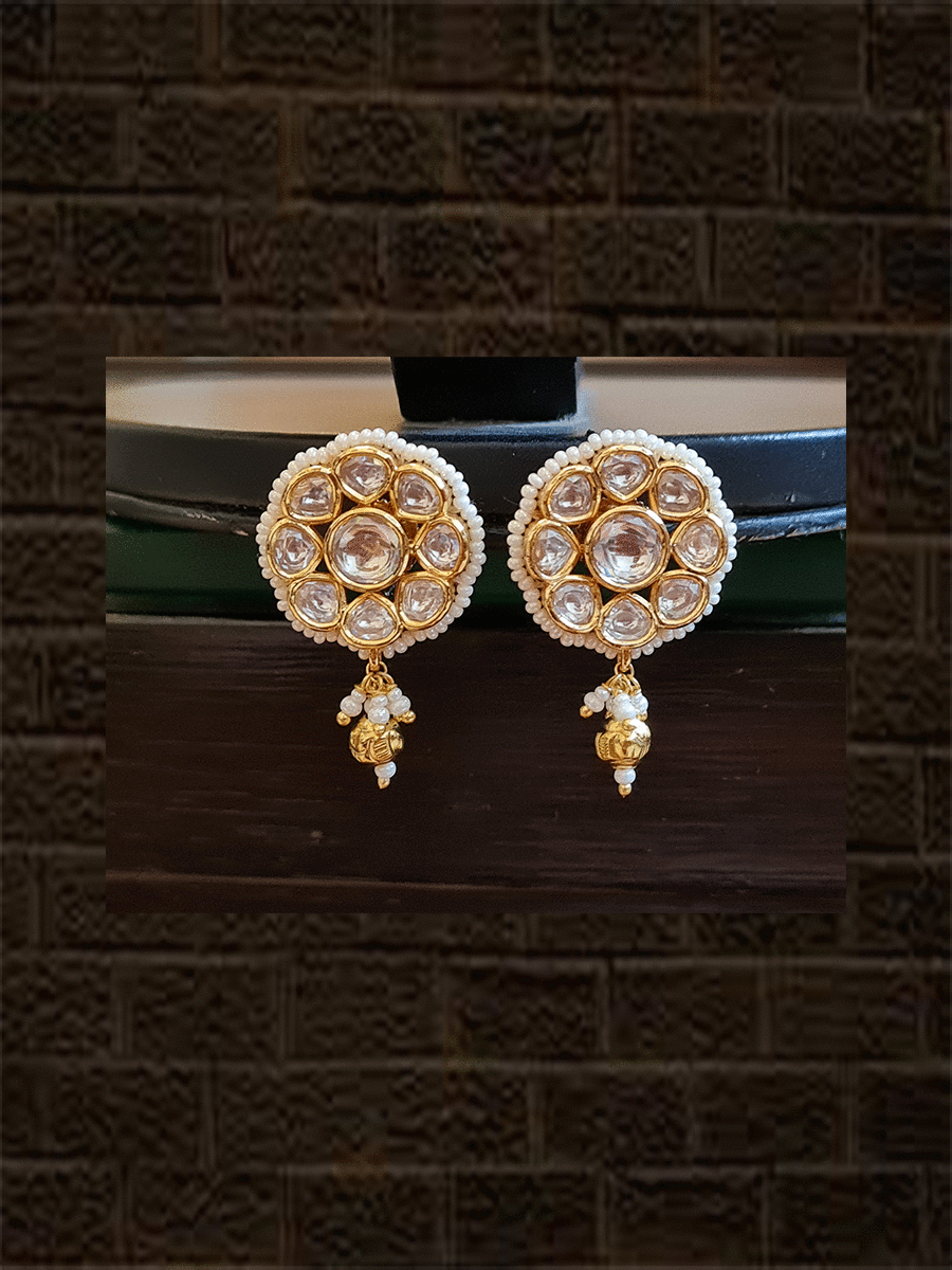 Pirohi work choker set with  three kundan flower tukdies - Odara Jewellery