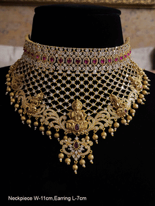 Broad laxmiji motif's choker with zircons embedded on mesh design with gold bead drop's