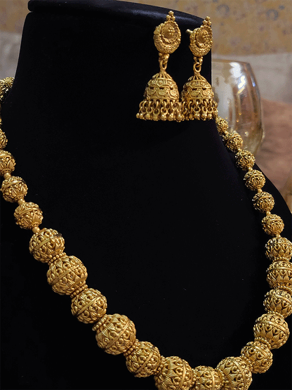 Two sized alternate heart design matar beads string(Diameter of bead-1.5cm) - Odara Jewellery