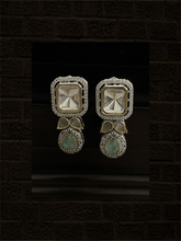 Load image into Gallery viewer, Uncut polki center piece with coloured stones in four strings set - Odara Jewellery