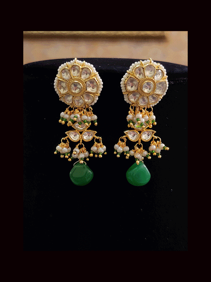 Flower design paachi kundan chik set with coloured drops