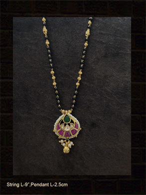 Pirohi work broad leaf pacchi kundan mangalsutra - Odara Jewellery