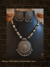 Load image into Gallery viewer, Oxidised silver circular pendant set with natural stones strings - Odara Jewellery