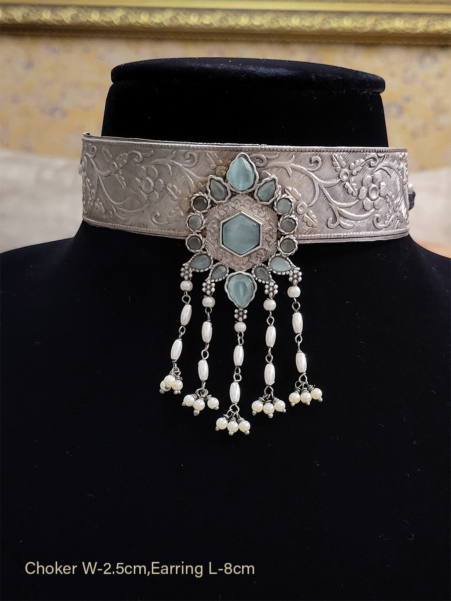 Broad german silver self design choker with stone studded tukdi in the center - Odara Jewellery