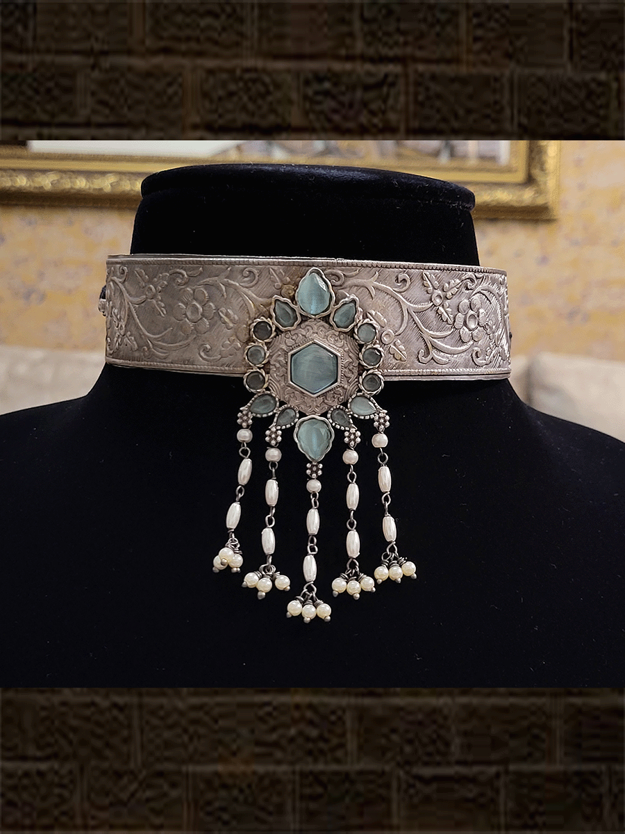 Broad german silver self design choker with stone studded tukdi in the center - Odara Jewellery