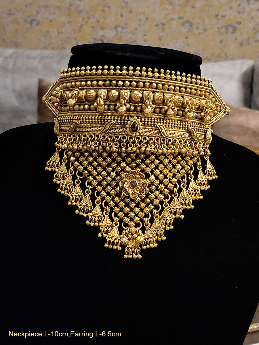 Traditional Rajputi broad set with green stone and mesh design with triangular hangings - Odara Jewellery