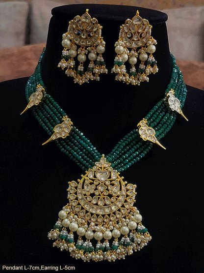 Peacock tukdies in six string bold pendant paachi kundan set