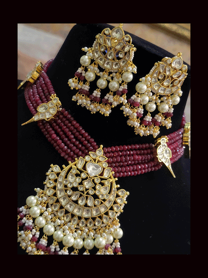 Peacock tukdies in six string bold pendant paachi kundan set