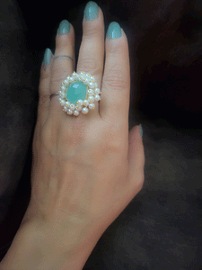 Natural stone adjustable rings with pearly cluster lace