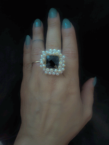 Natural stone adjustable rings with pearly cluster lace