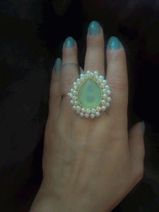 Natural stone adjustable rings with pearly cluster lace