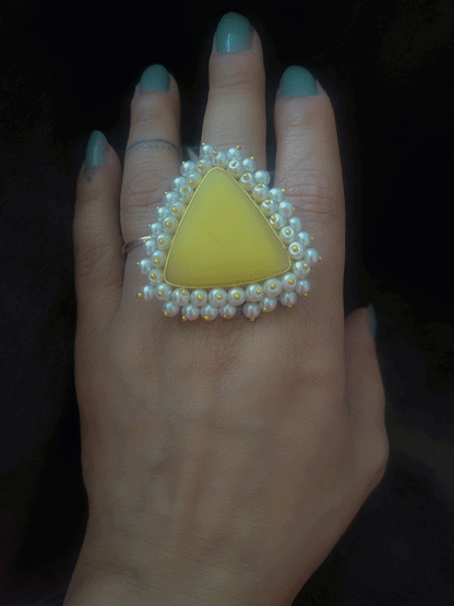 Natural stone adjustable rings with pearly cluster lace