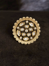 Load image into Gallery viewer, Round leaf design edge adjustable kundan ring