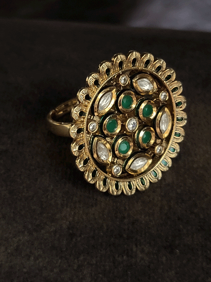 Round leaf design edge adjustable kundan ring